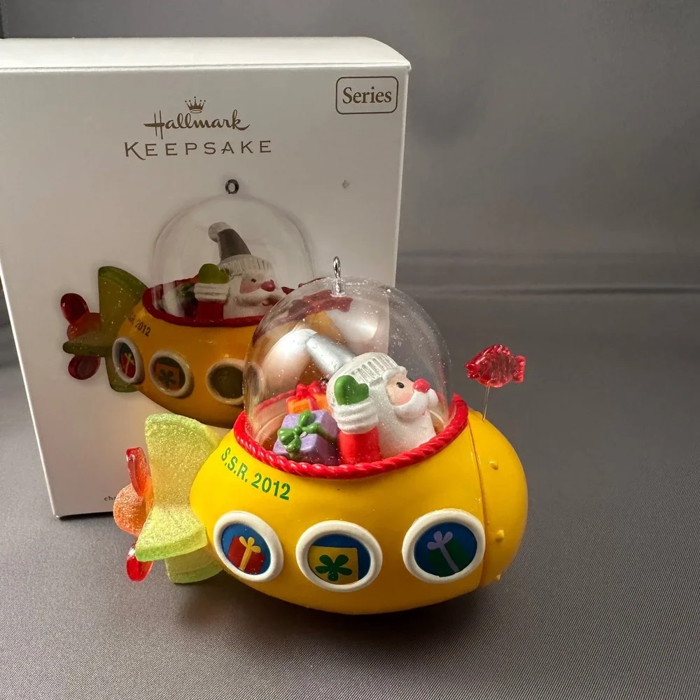 Hallmark Keepsake Christmas Ornament 2012 Santa in Yellow Submarine S S R 2012